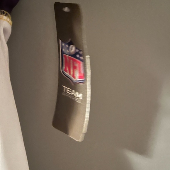 NFL Team Minnesota Vikings Apparel in White and Purple - Picture 2 of 5